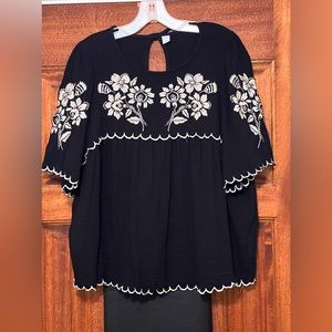 Old Navy black top with white embroidery